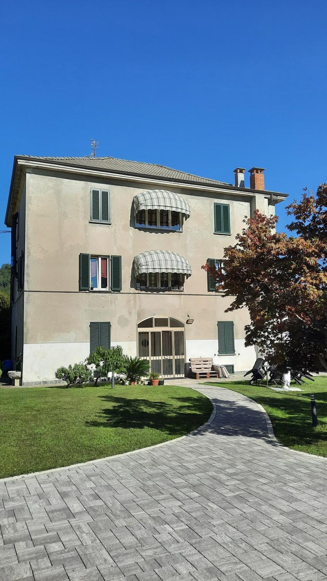 Lago Maggiore, Leggiuno, Ampio Appartamento Exterior foto