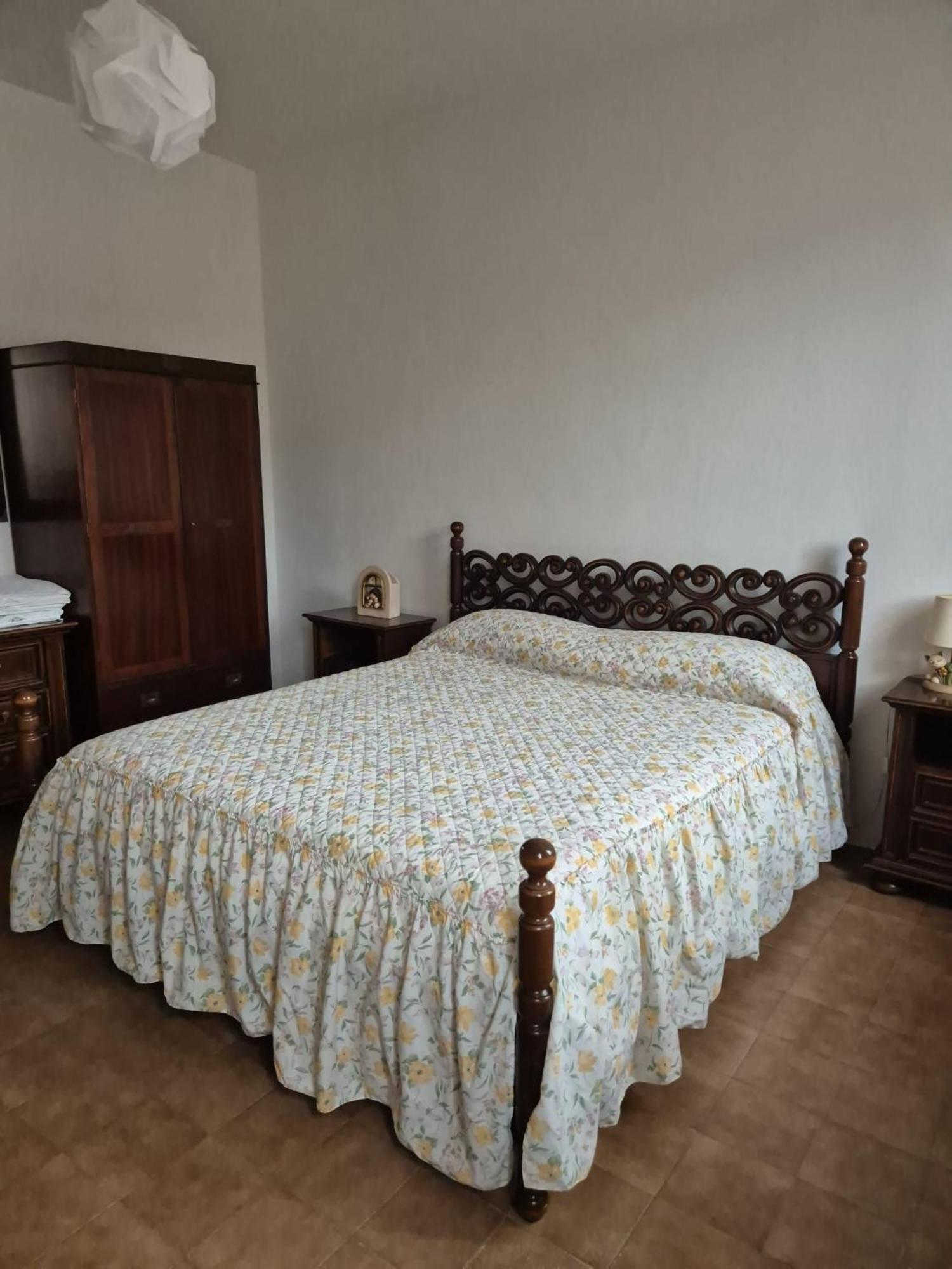 Lago Maggiore, Leggiuno, Ampio Appartamento Exterior foto